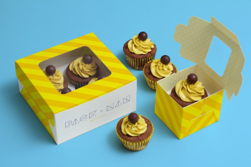 Mockups de objetos caja de cupcakes enfoquegaussiano