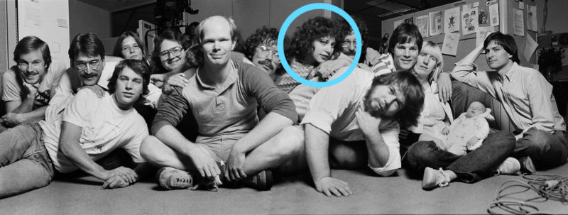 Susan Kare en el equipo del Mac
