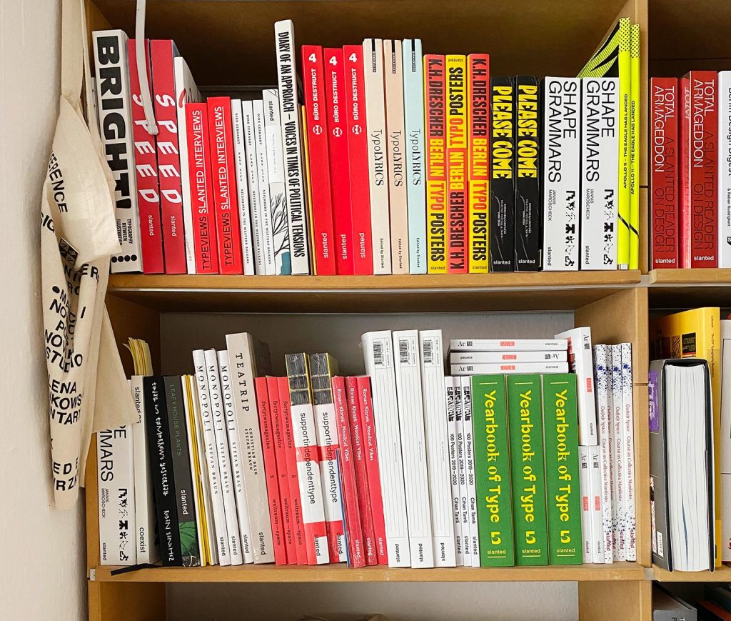 Libros de Slanted.